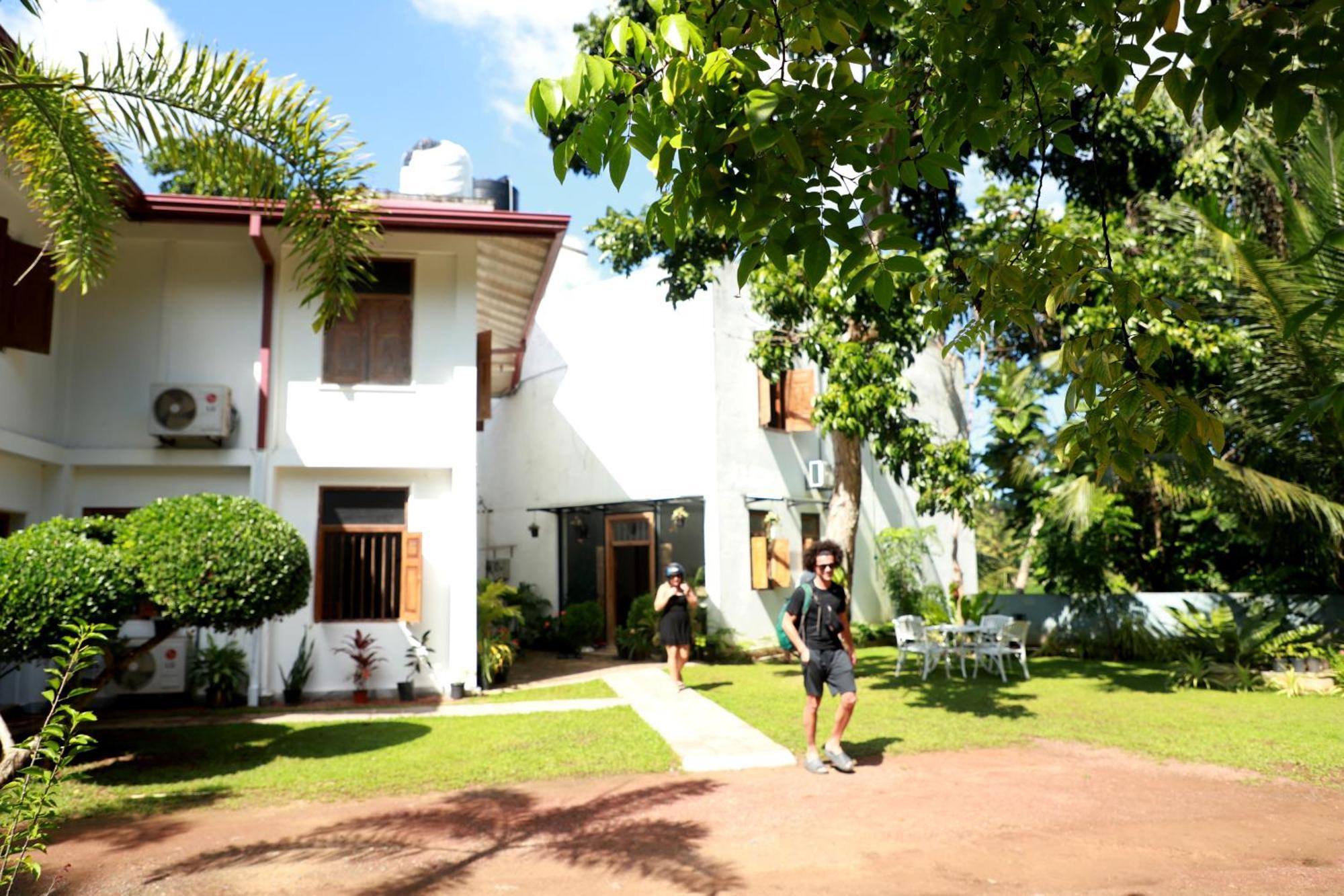 Edge Hotel Hikkaduwa