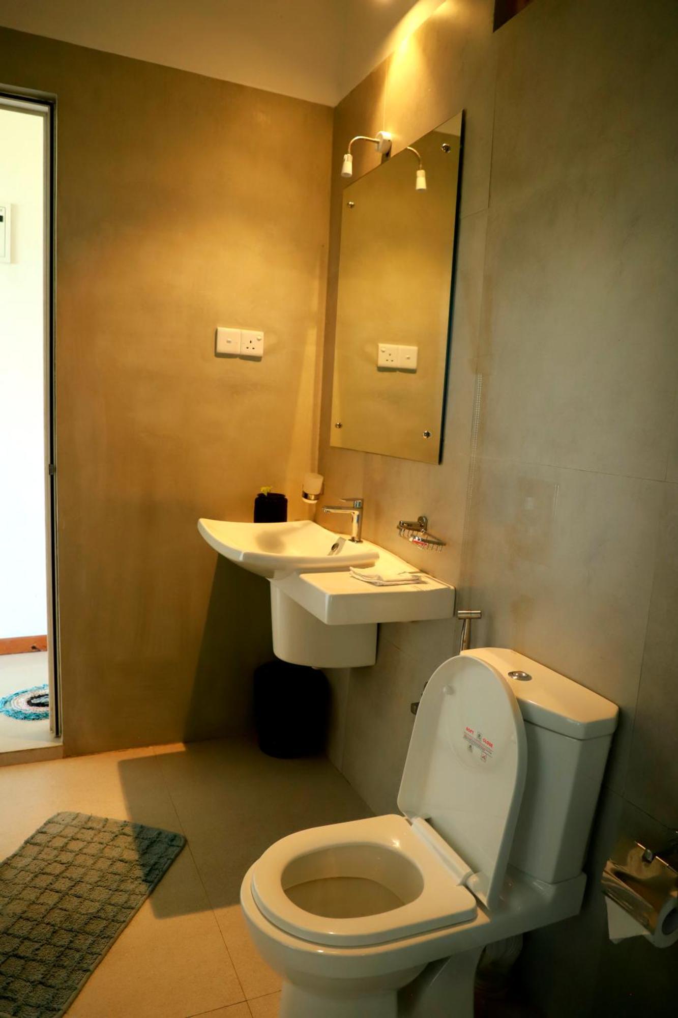 Edge Hotel 3*
