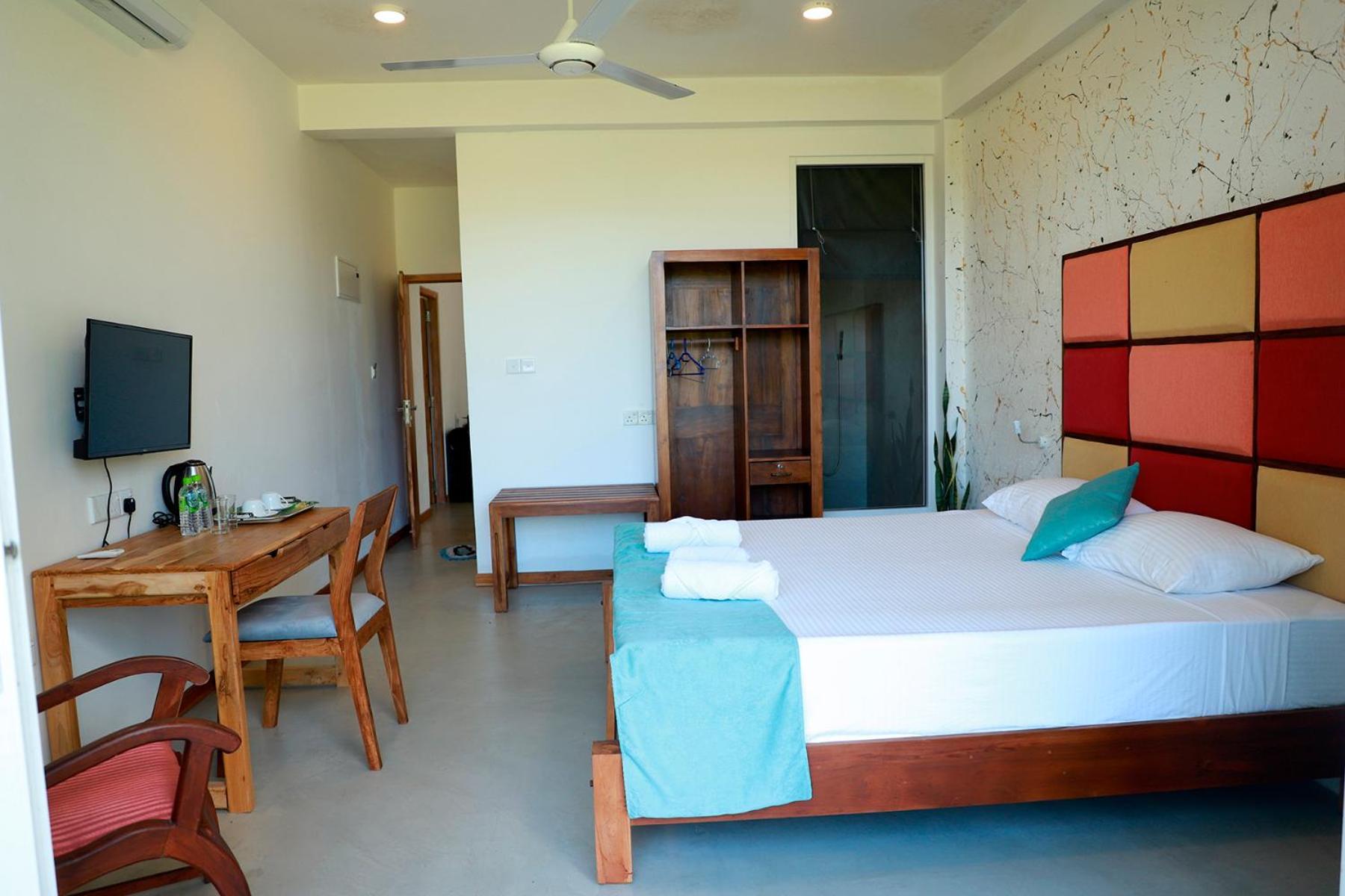 Hotel Edge